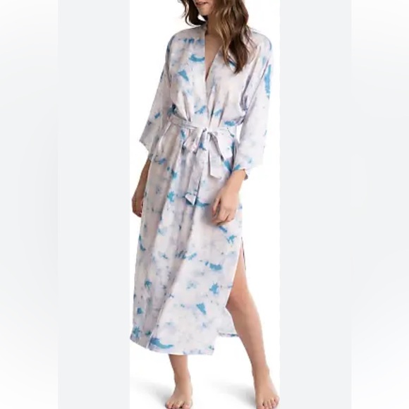 In Bloom Other - NWOT In Bloom Cloud Tie Dyed Midi Wrap Housecoat Size Medium/Large